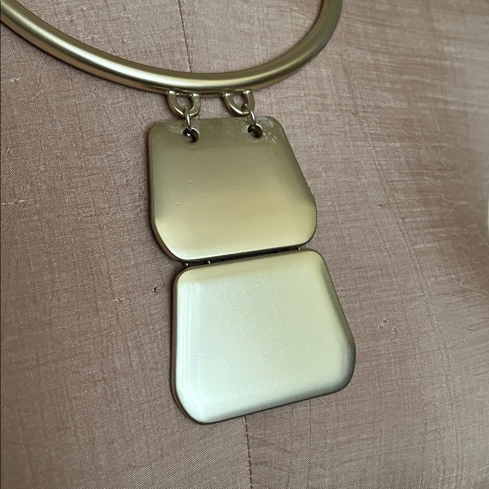 CHICO'S Gold Tone Modern Square Pendant Statement Necklace Leather Cord w Chain - Picture 3 of 10